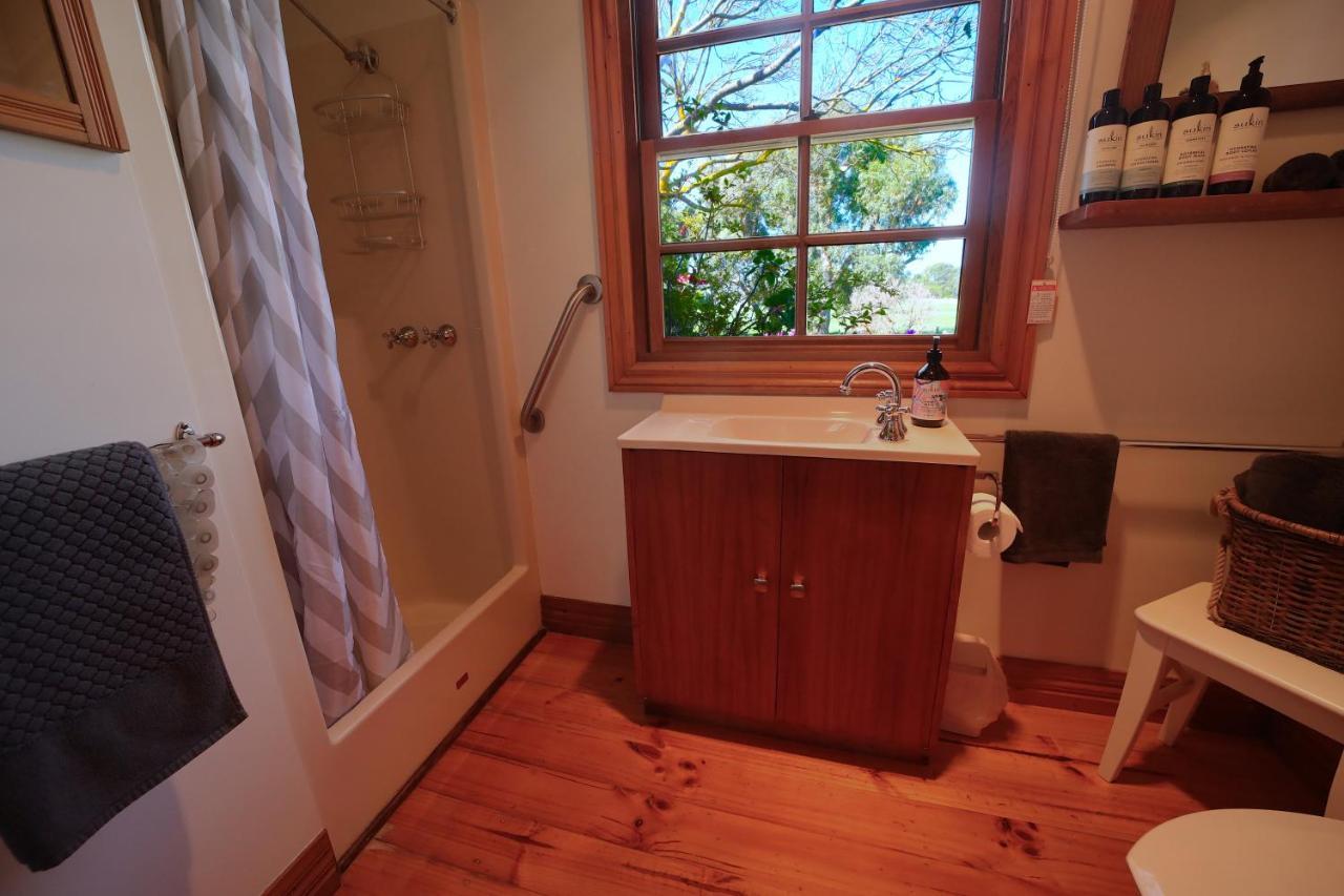 Cherry Plum Cottages Port Fairy Extérieur photo
