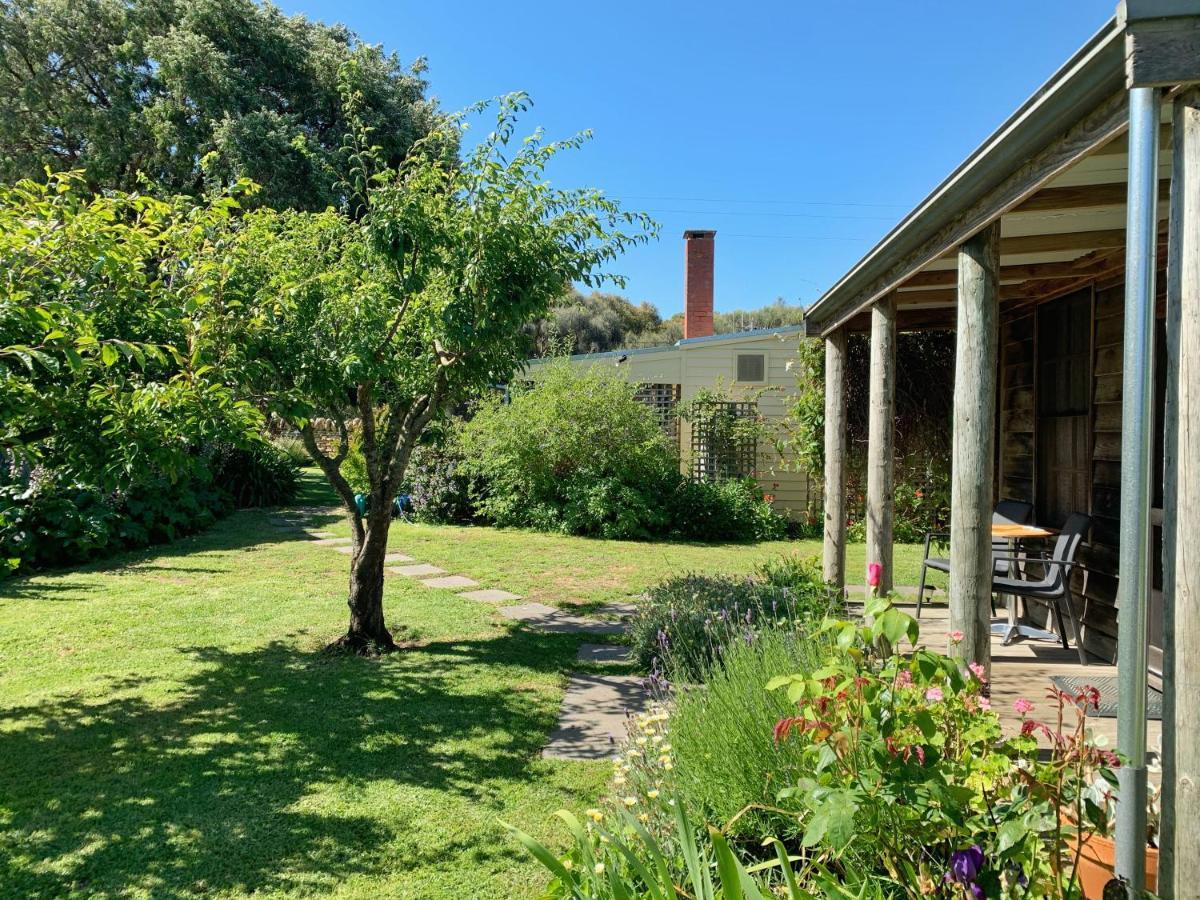 Cherry Plum Cottages Port Fairy Extérieur photo