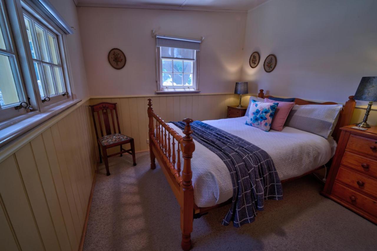 Cherry Plum Cottages Port Fairy Extérieur photo