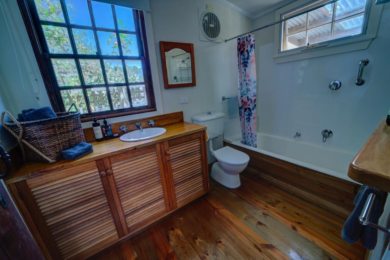 Cherry Plum Cottages Port Fairy Extérieur photo