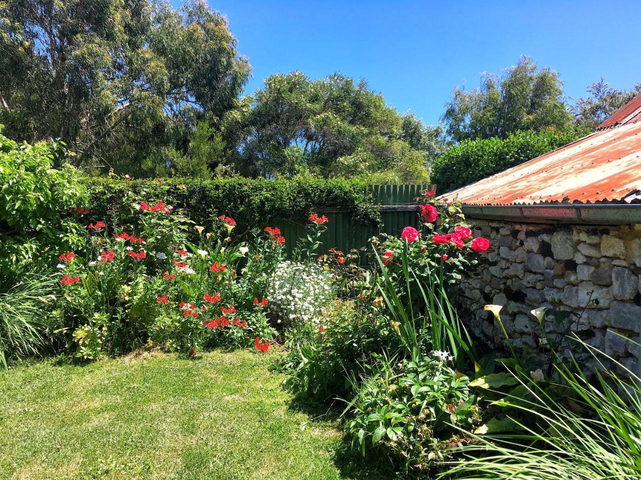 Cherry Plum Cottages Port Fairy Extérieur photo